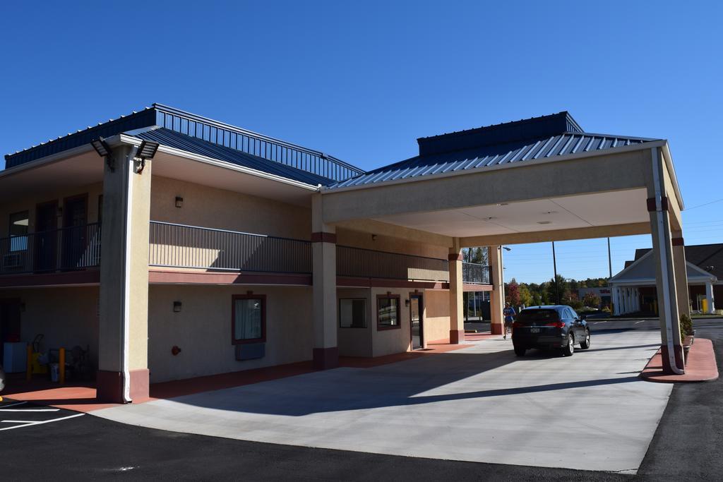 Royal Inn & Suites Douglasville Exterior foto